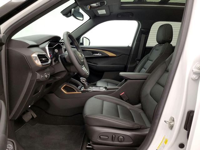 Photo of 2023 White Chevrolet Trailblazer