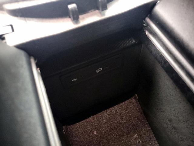 Photo of 2020 Black Mercedes-Benz GLC 300