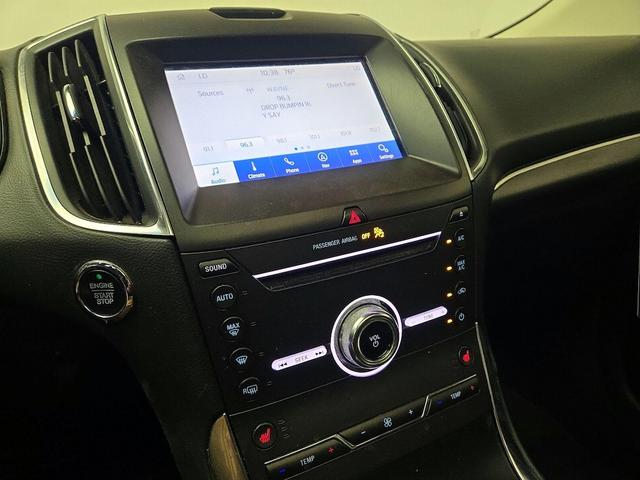 Photo of 2019 Silver Ford Edge