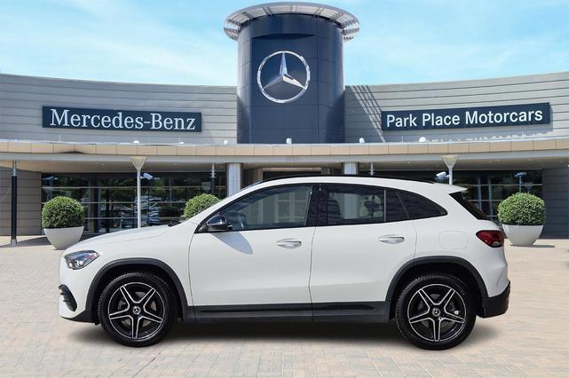 Photo of 2023 Polar White Mercedes-Benz GLA 250