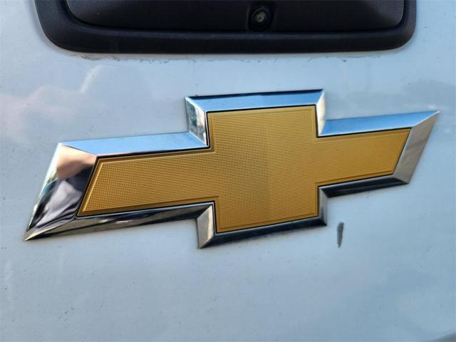Photo of 2020 Summit White Chevrolet Colorado