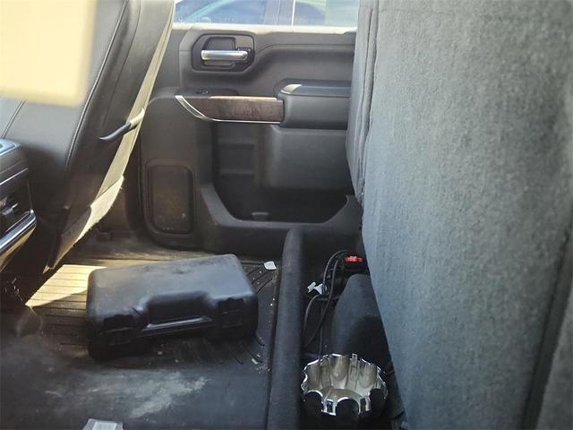 Photo of 2022 Summit White GMC Sierra 2500