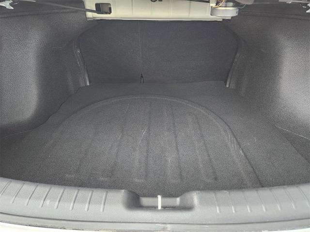 Photo of 2024 Snow White Pearl Kia Forte