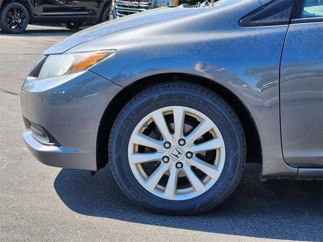 Photo of 2012 Brown Honda Civic