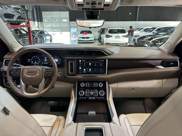 Photo of 2022 Onyx Black GMC Yukon