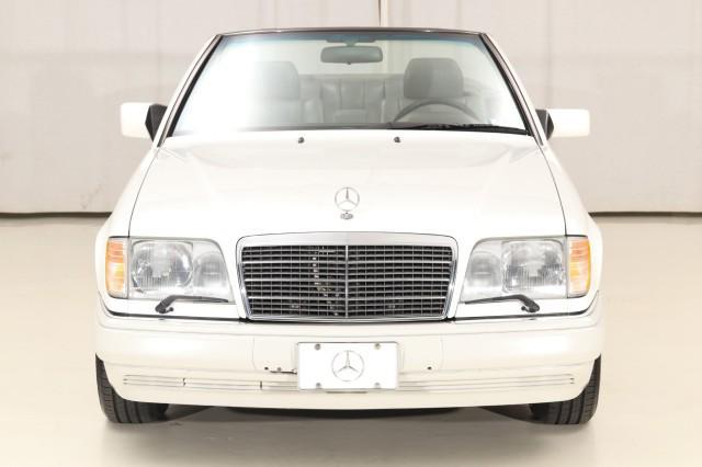 Photo of 1995 Polar White Mercedes-Benz E-Class