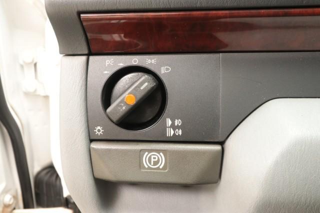Photo of 1995 Polar White Mercedes-Benz E-Class