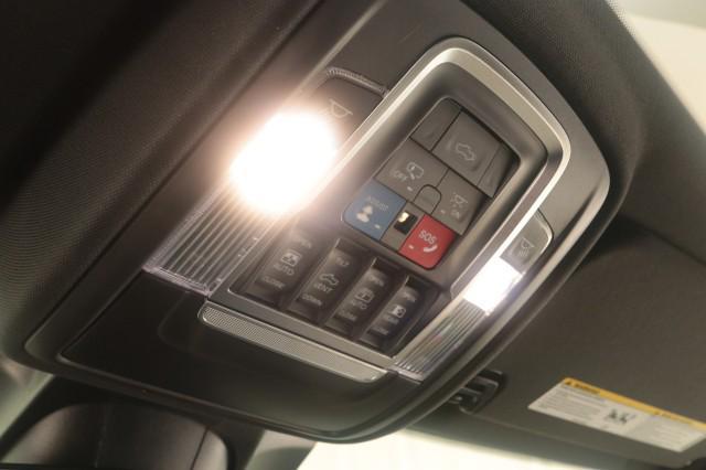 Photo of 2022 Bright White Clearcoat RAM 1500