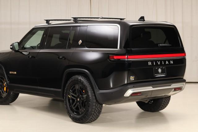 Photo of 2023 Midnight Rivian R1S