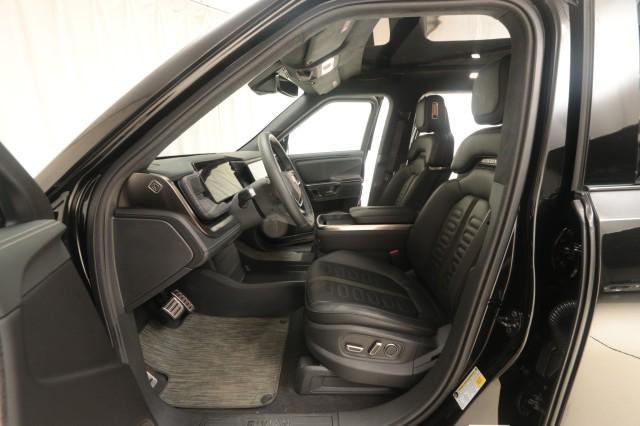 Photo of 2023 Midnight Rivian R1S