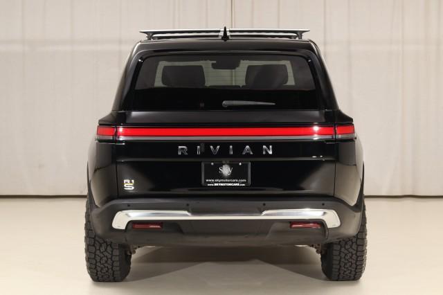 Photo of 2023 Midnight Rivian R1S