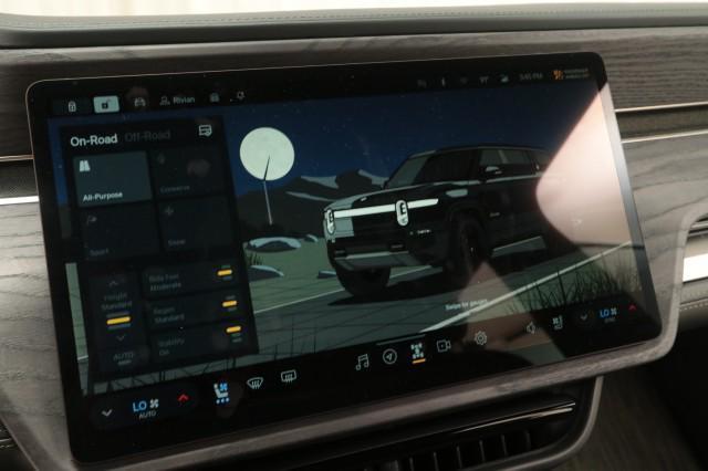 Photo of 2023 Midnight Rivian R1S