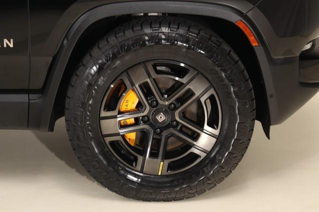 Photo of 2023 Midnight Rivian R1S