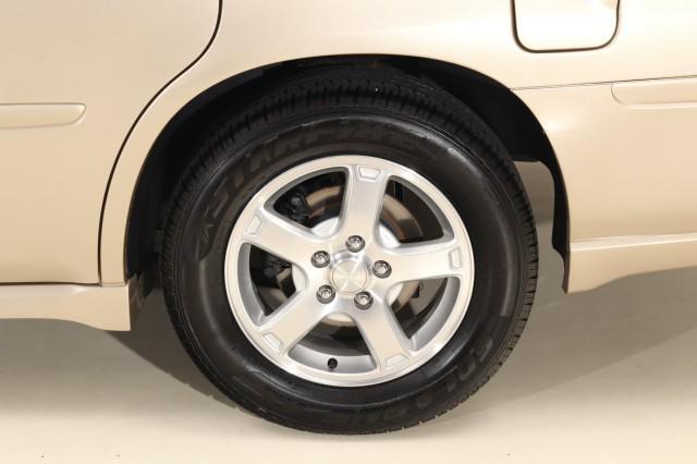 Photo of 2004 Sandstone Metallic Chevrolet Impala