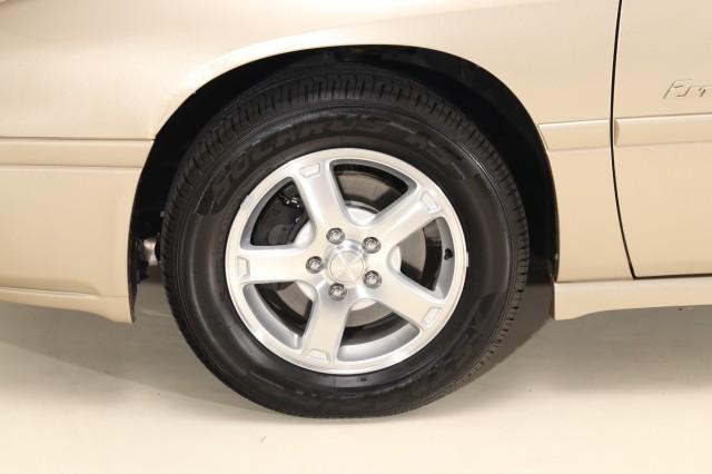Photo of 2004 Sandstone Metallic Chevrolet Impala