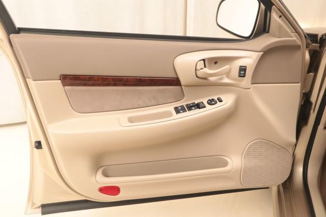 Photo of 2004 Sandstone Metallic Chevrolet Impala