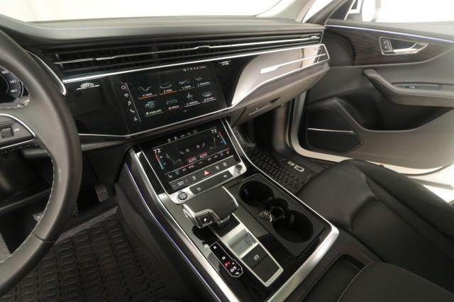 Photo of 2023 Glacier White Metallic Audi Q8