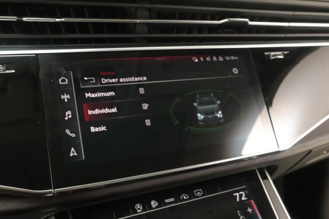 Photo of 2023 Glacier White Metallic Audi Q8
