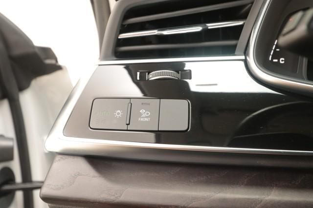 Photo of 2023 Glacier White Metallic Audi Q8