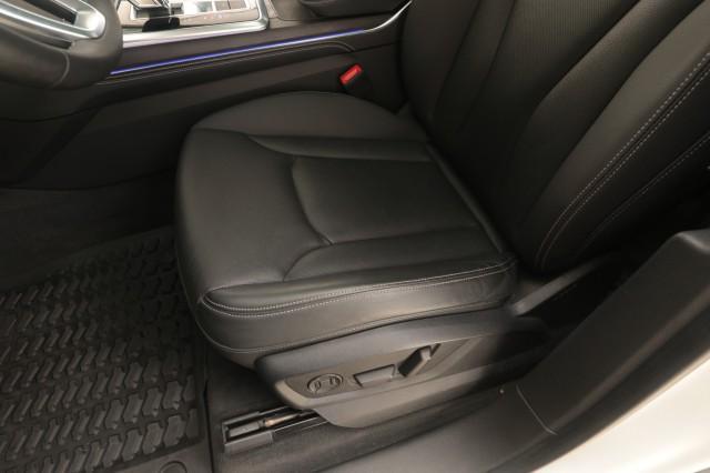 Photo of 2023 Glacier White Metallic Audi Q8