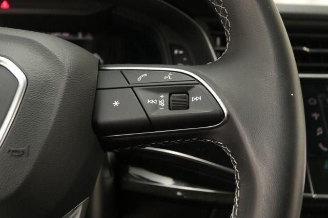 Photo of 2023 Waitomo Blue Metallic Audi Q8