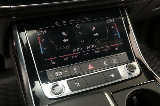 Photo of 2023 Waitomo Blue Metallic Audi Q8