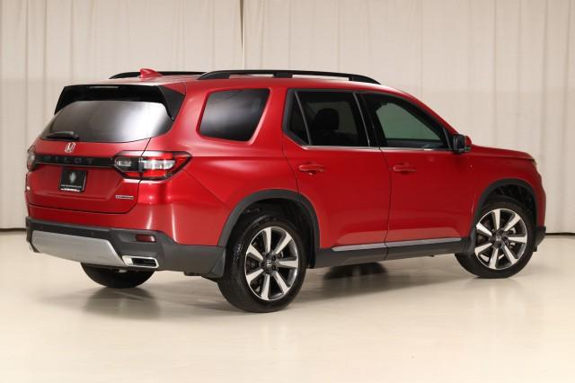 Photo of 2024 Radiant Red Metallic II Honda Pilot