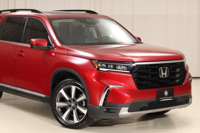 Photo of 2024 Radiant Red Metallic II Honda Pilot