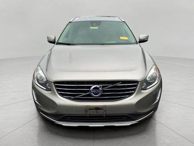 Photo of 2016 TAN Volvo XC60