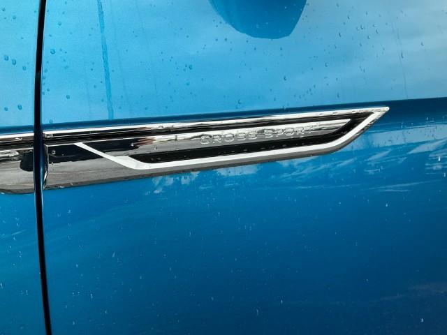Photo of 2025 KINGFISHER BLUE Volkswagen Atlas Cross Sport