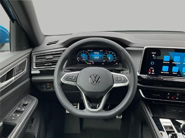 Photo of 2025 KINGFISHER BLUE Volkswagen Atlas Cross Sport