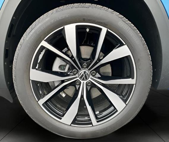 Photo of 2025 KINGFISHER BLUE Volkswagen Atlas Cross Sport