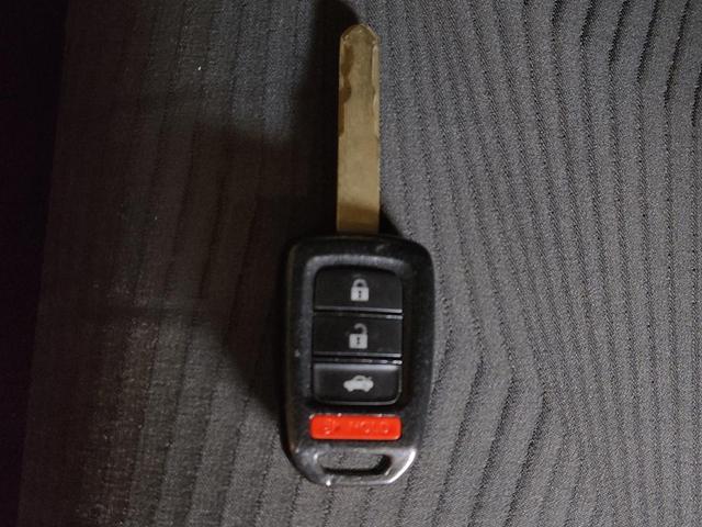 Photo of 2016 Crystal Black Pearl Honda Accord