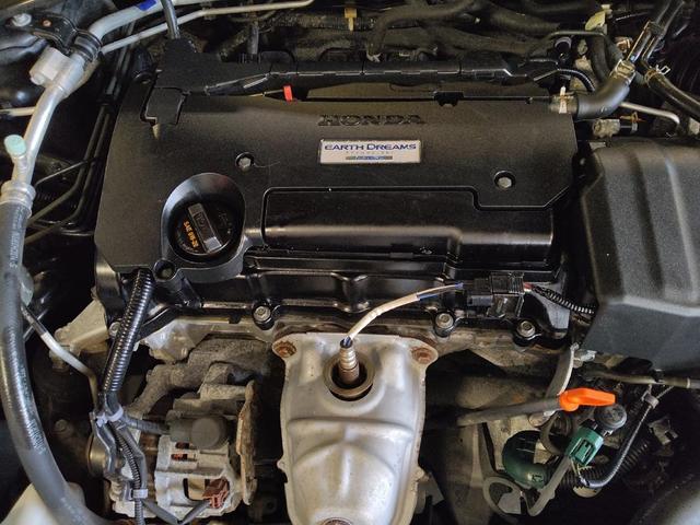 Photo of 2016 Crystal Black Pearl Honda Accord
