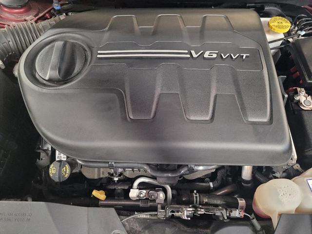 Photo of 2019 Velvet Red Pearlcoat Jeep Cherokee