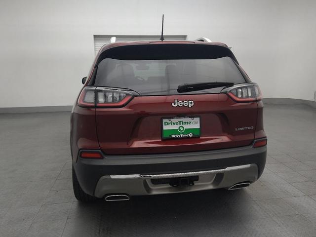 Photo of 2019 Velvet Red Pearlcoat Jeep Cherokee