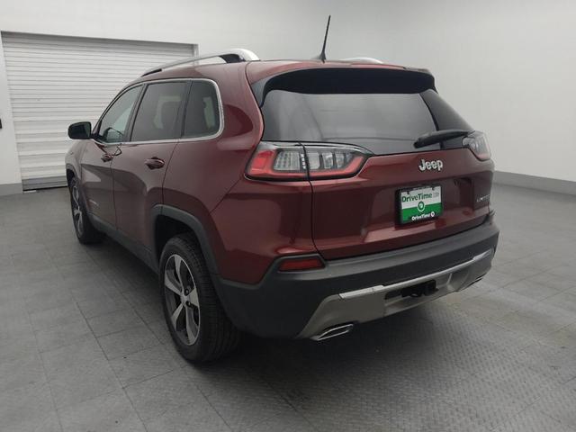Photo of 2019 Velvet Red Pearlcoat Jeep Cherokee