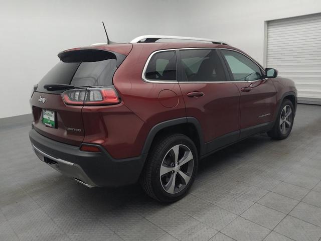 Photo of 2019 Velvet Red Pearlcoat Jeep Cherokee