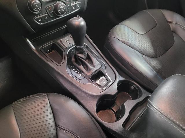 Photo of 2019 Velvet Red Pearlcoat Jeep Cherokee