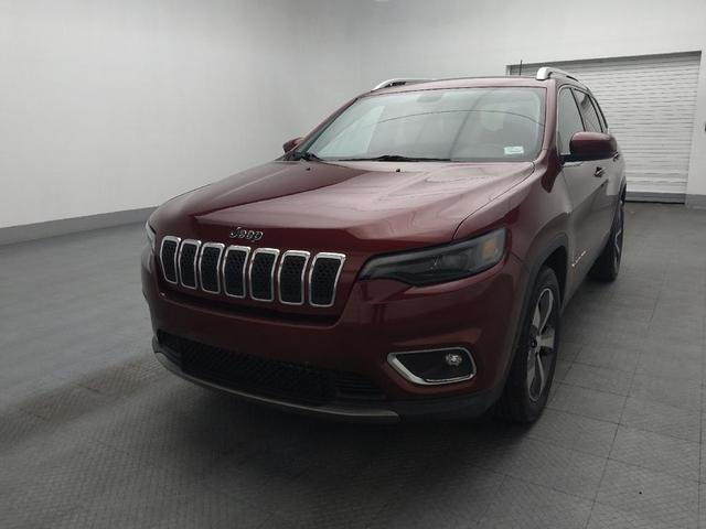 Photo of 2019 Velvet Red Pearlcoat Jeep Cherokee