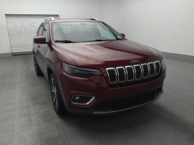 Photo of 2019 Velvet Red Pearlcoat Jeep Cherokee