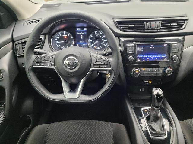 Photo of 2020 Gun Metallic Nissan Rogue Sport