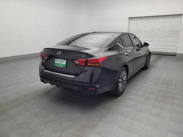 Photo of 2023 Super Black Nissan Altima