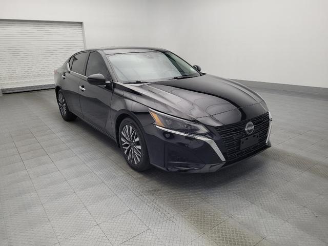Photo of 2023 Super Black Nissan Altima
