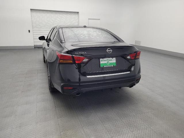 Photo of 2023 Super Black Nissan Altima