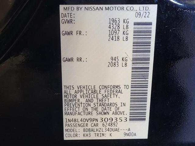 Photo of 2023 Super Black Nissan Altima
