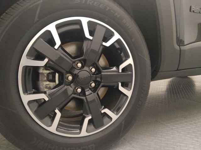 Photo of 2023 Black Clearcoat Jeep Renegade