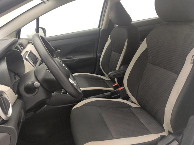 Photo of 2021 Aspen White TriCoat Pearl Nissan Versa