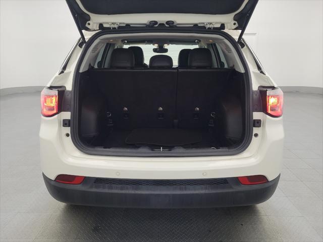 Photo of 2019 White Clearcoat Jeep Compass