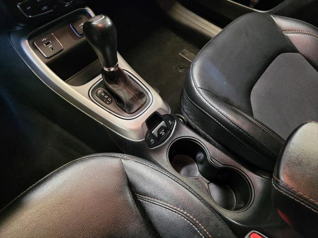 Photo of 2019 White Clearcoat Jeep Compass